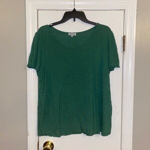 Indie & Co size XL adorable green dotted top
